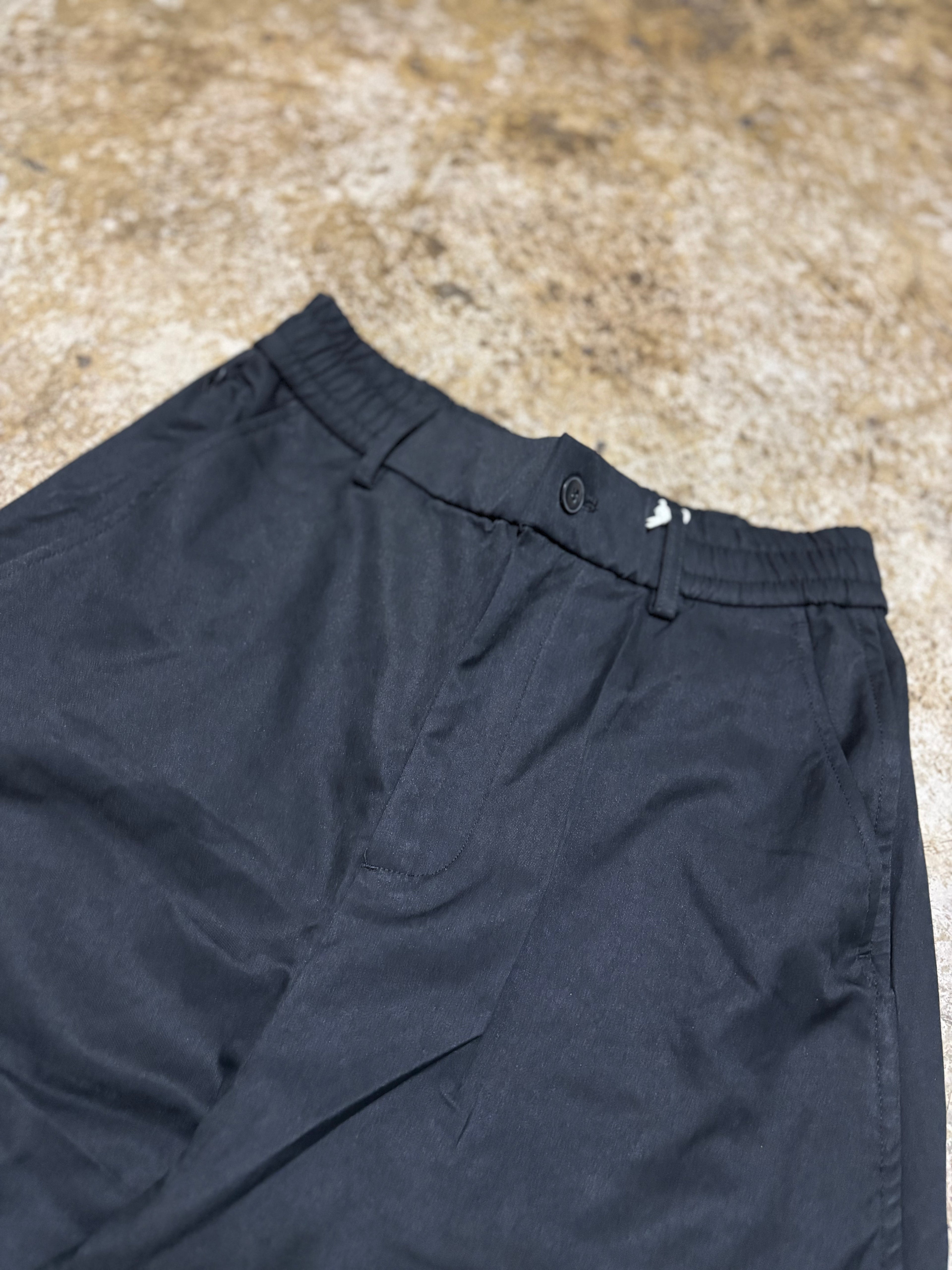 Black Wide-Leg Utility Cargo Trousers – Unisex Relaxed Fit