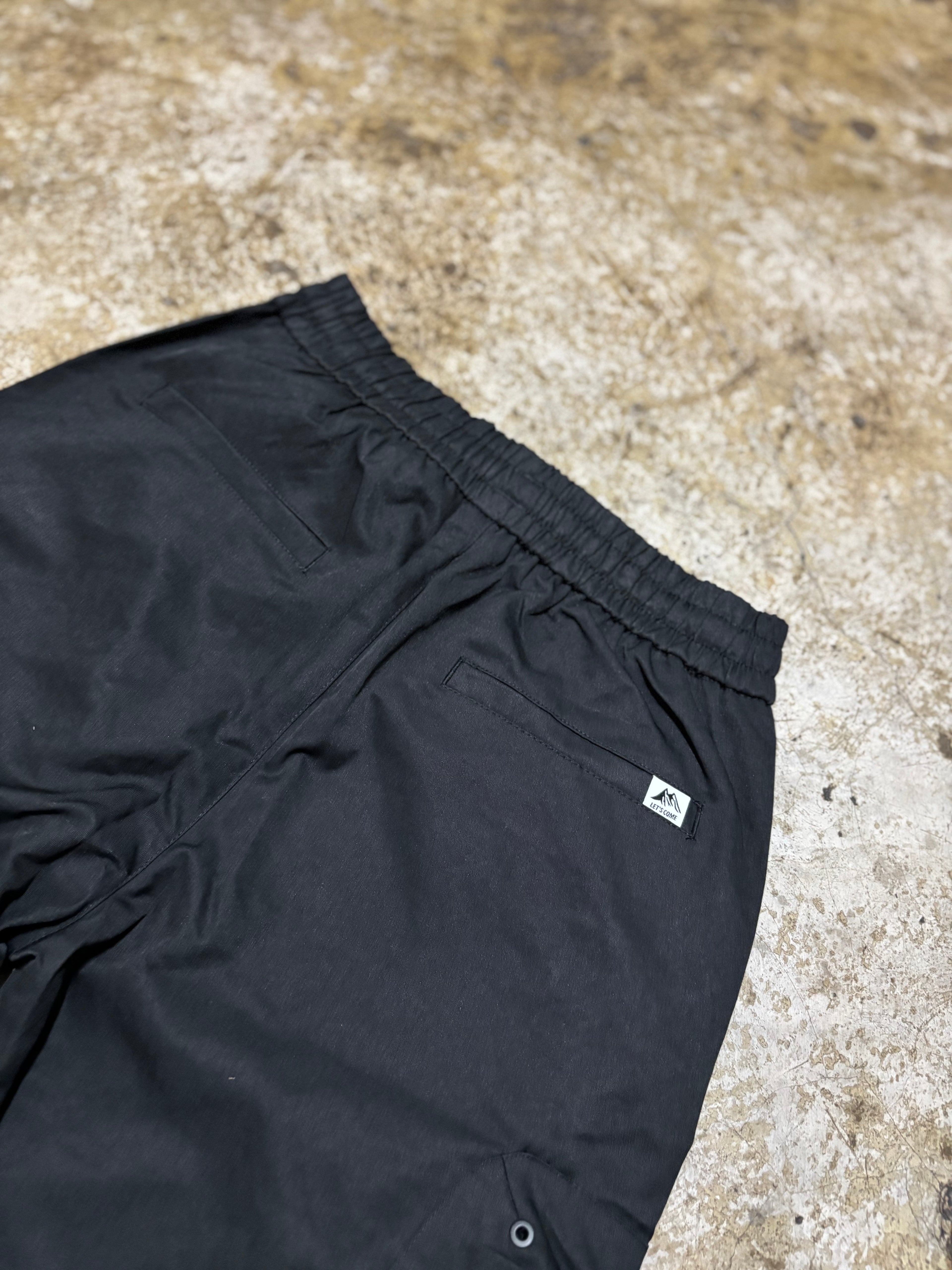Black Multi-Pocket Cargo Jogger Pants – Unisex Utility Streetwear