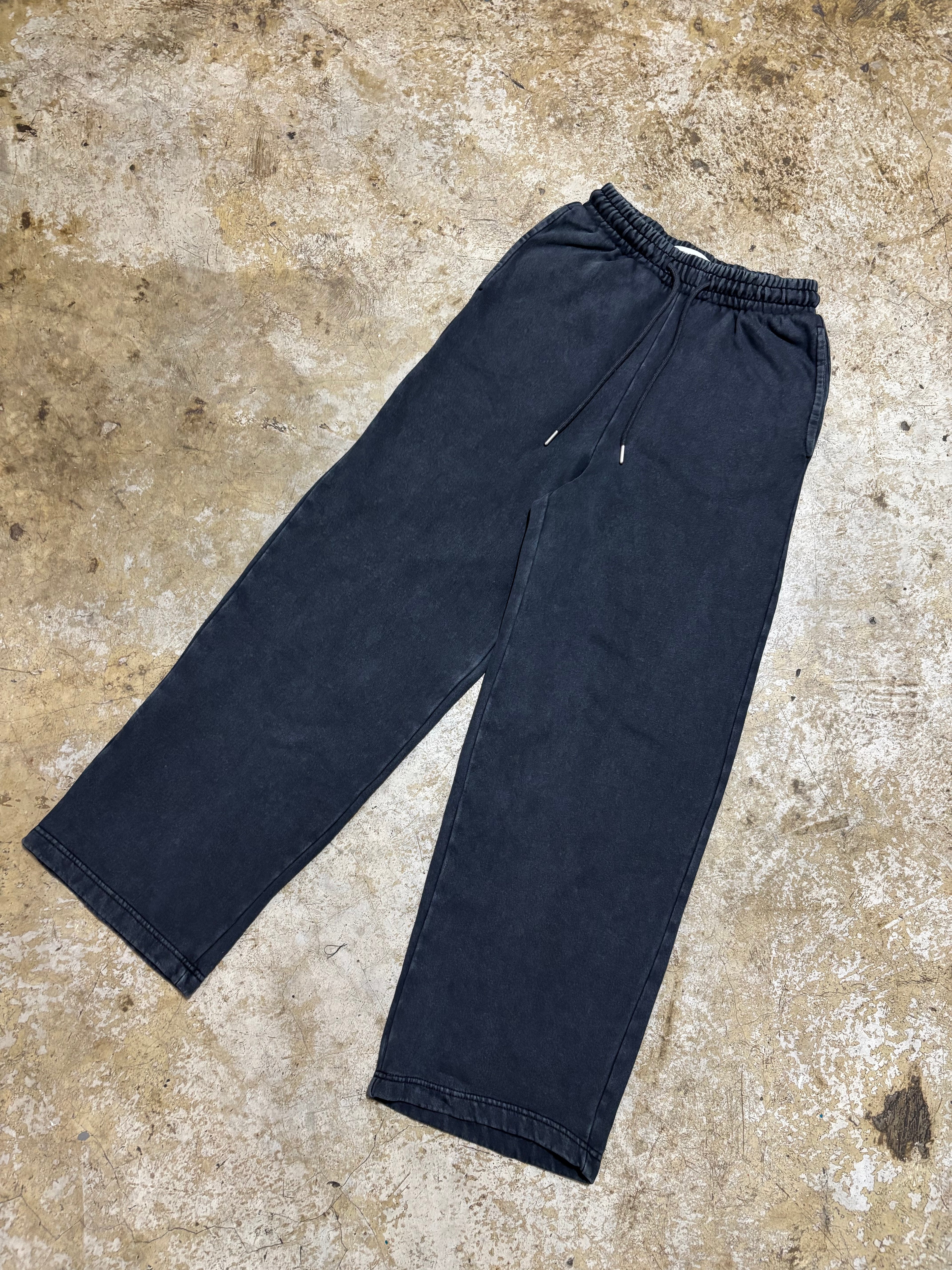 Vintage Washed Wide-Leg Sweatpants – Unisex Relaxed Fit Joggers