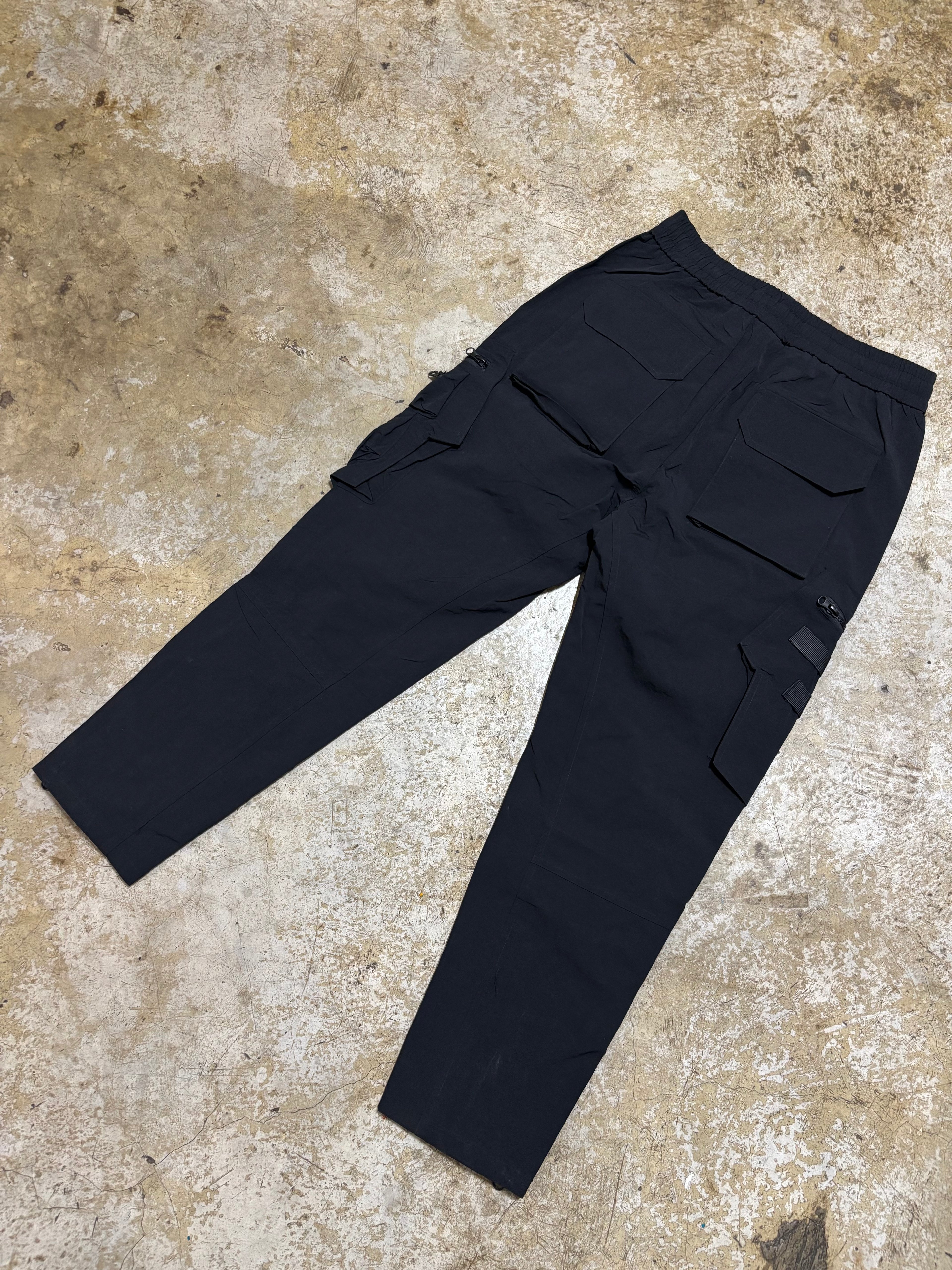 Black Tactical Zip Cargo Pants – Unisex Multi-Pocket Streetwear Trousers