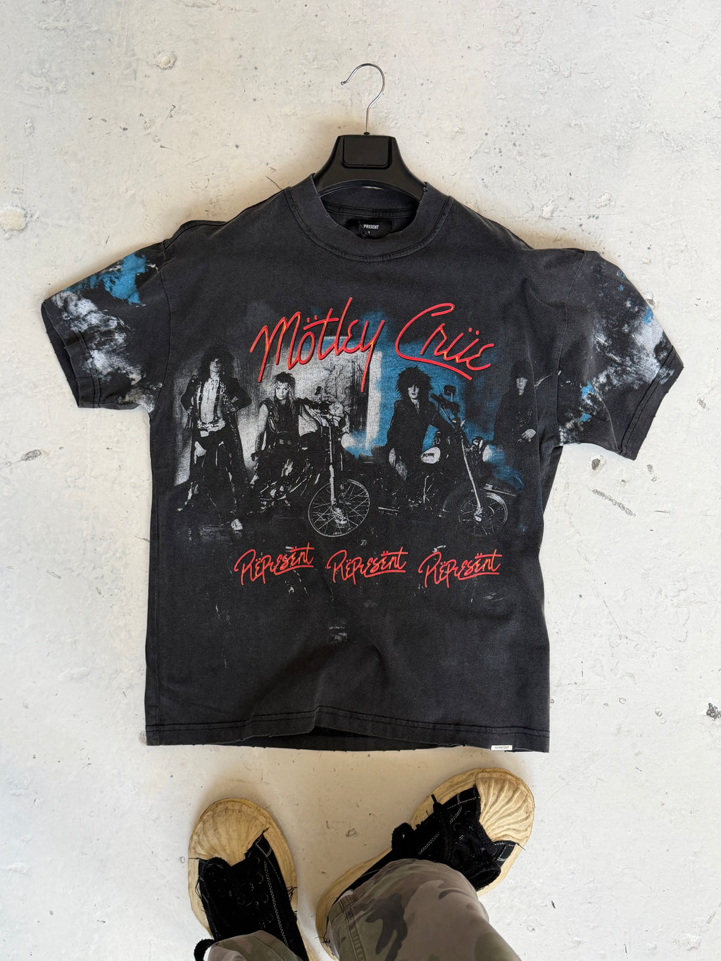 Represent x Mötley Crüe “Bad Boys” Graphic T-Shirt – Washed Black