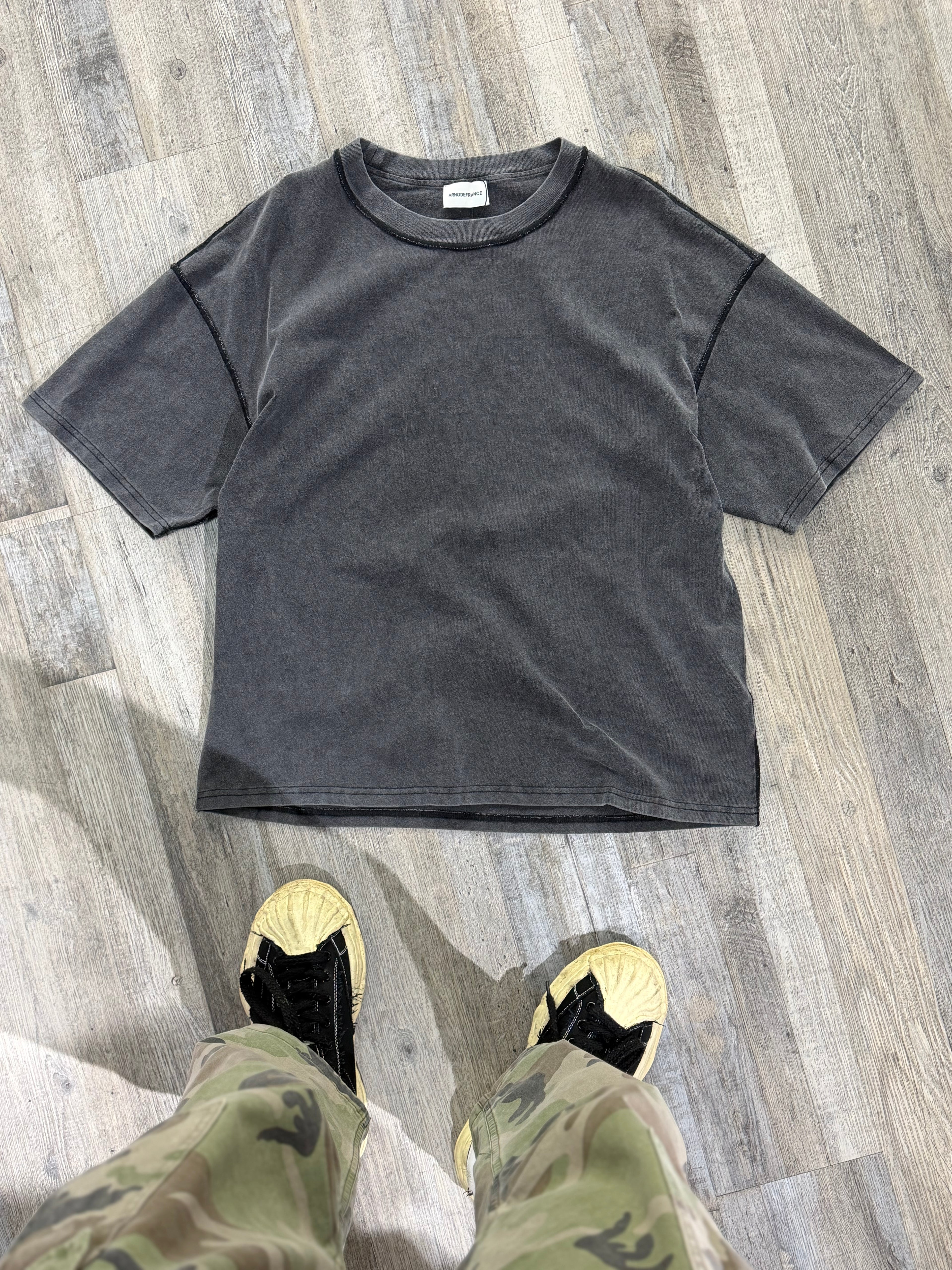 Arno De France Washed Seam Detail T-Shirt – Charcoal Grey