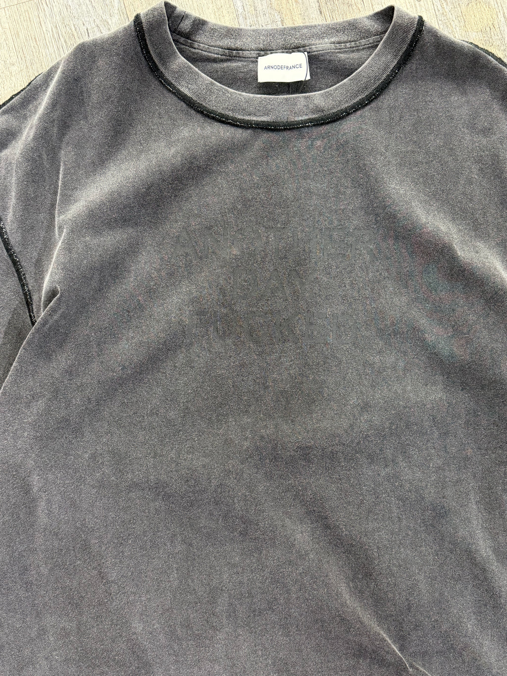 Arno De France Washed Seam Detail T-Shirt – Charcoal Grey