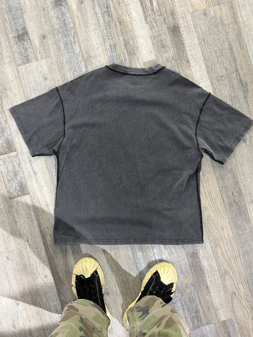 Arno De France Washed Seam Detail T-Shirt – Charcoal Grey