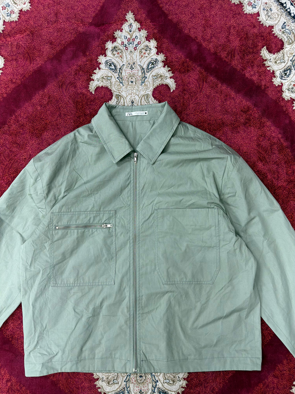 ZARA Sage Green Zip Jacket – Minimal Utility Fit