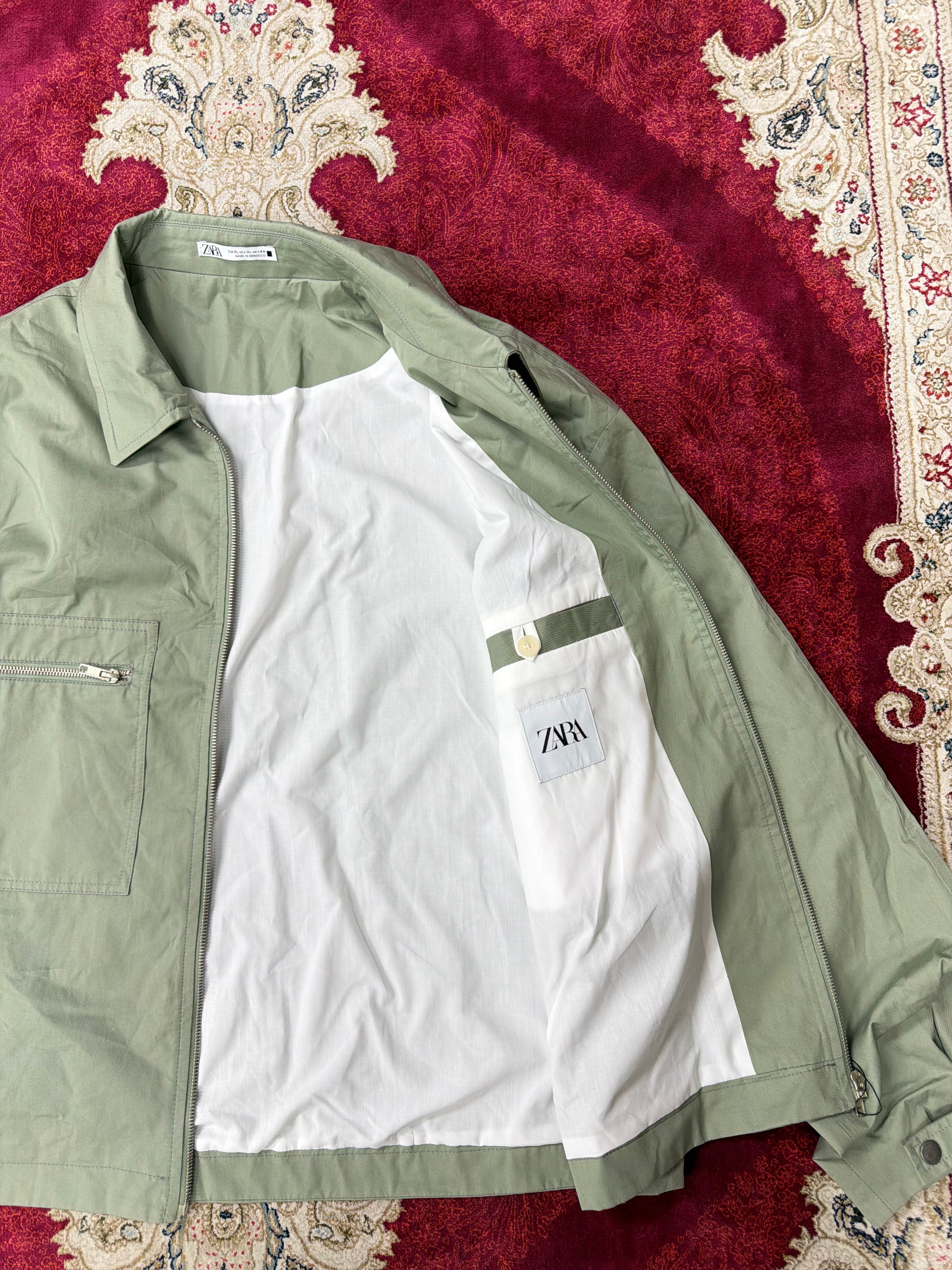 ZARA Sage Green Zip Jacket – Minimal Utility Fit