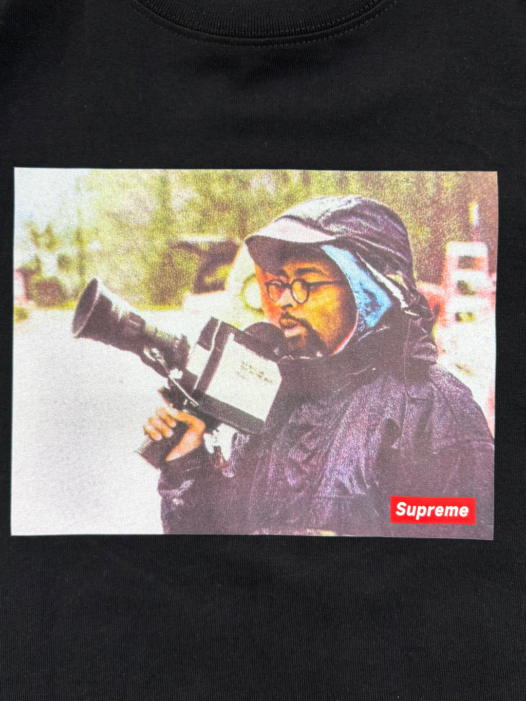 Supreme Cameraman Photo Graphic T-Shirt – Black