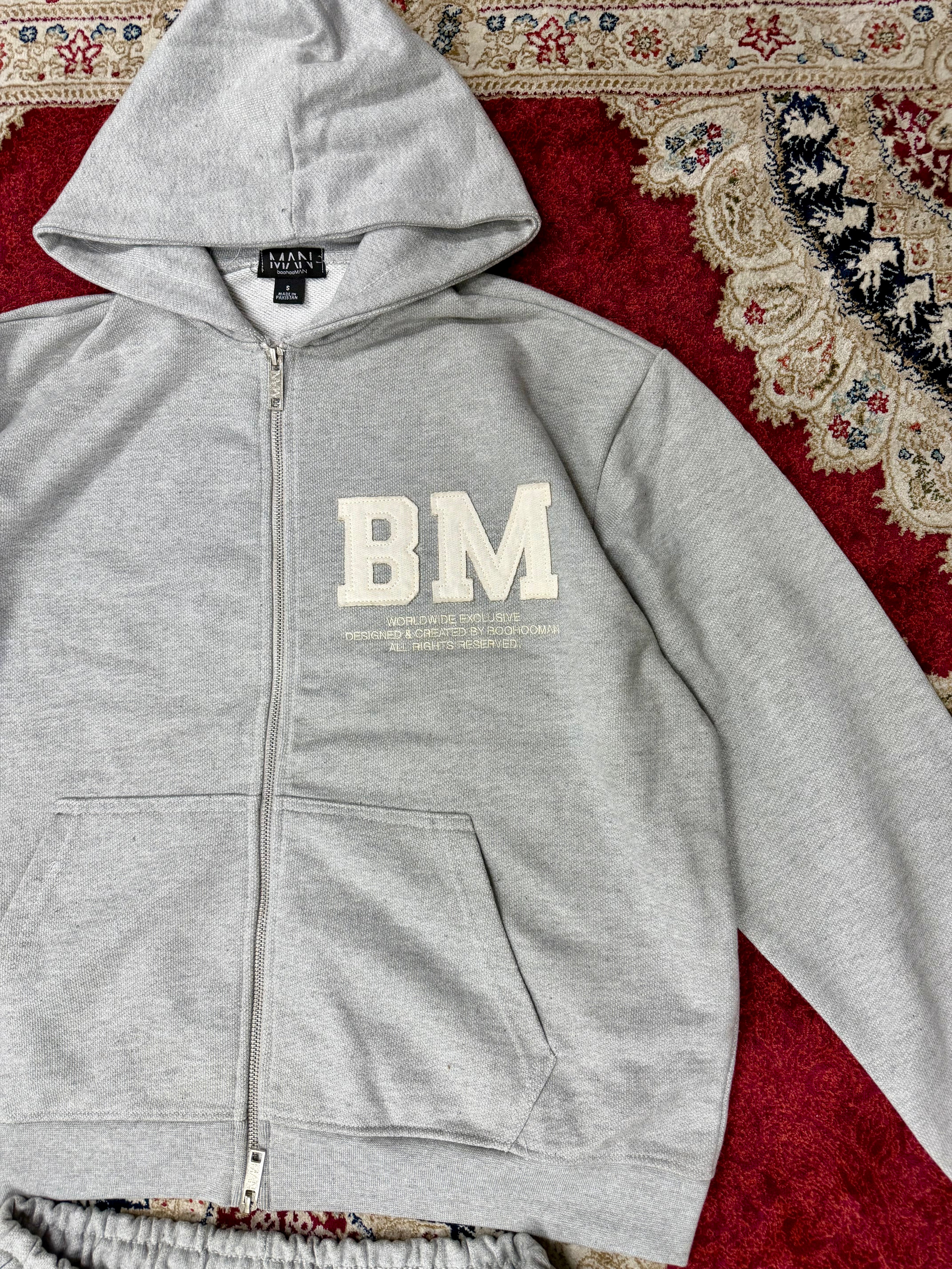 BM Worldwide Tracksuit Set – Grey Edition
