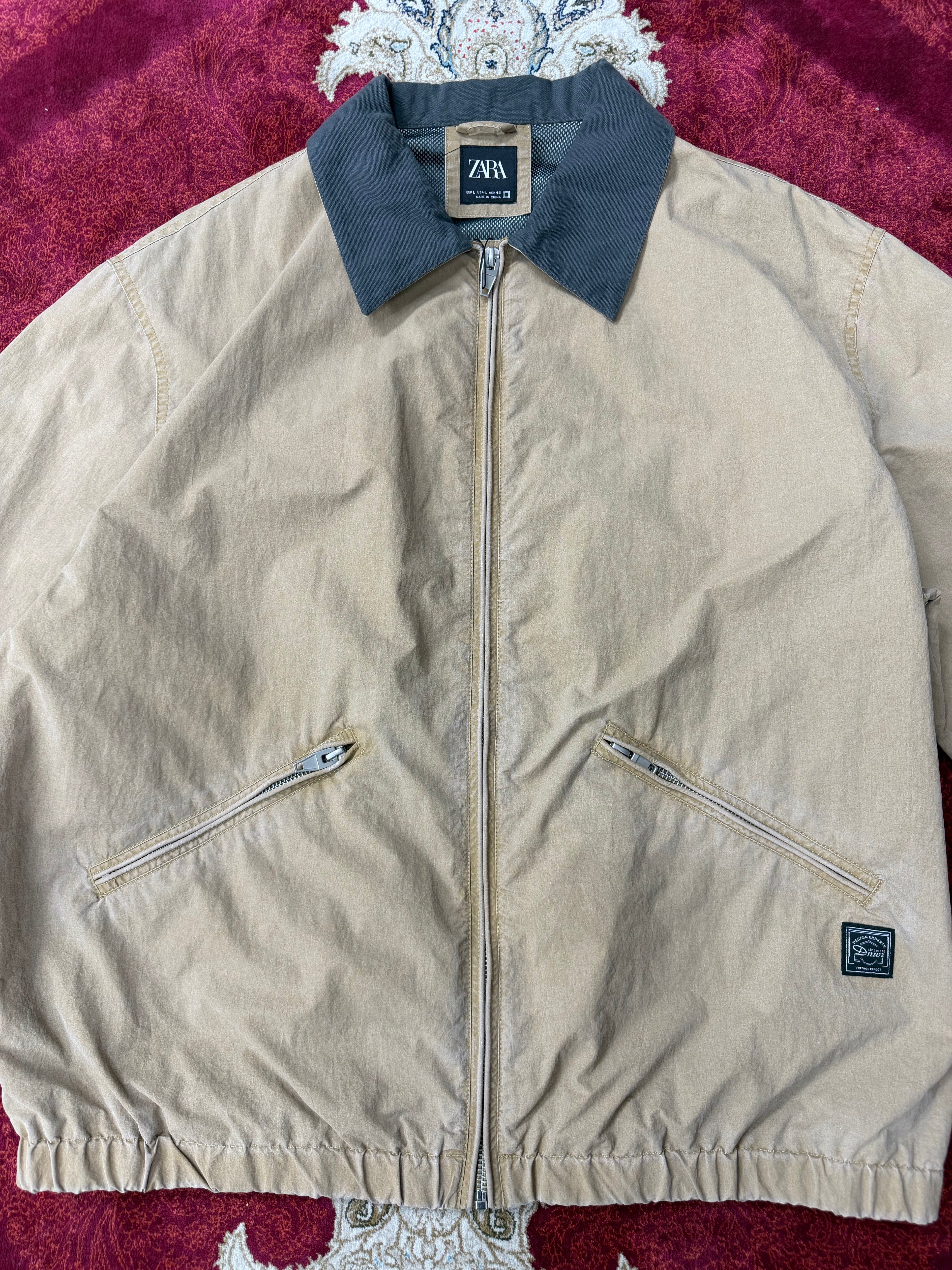 Contrast Collar Zip Jacket – Beige