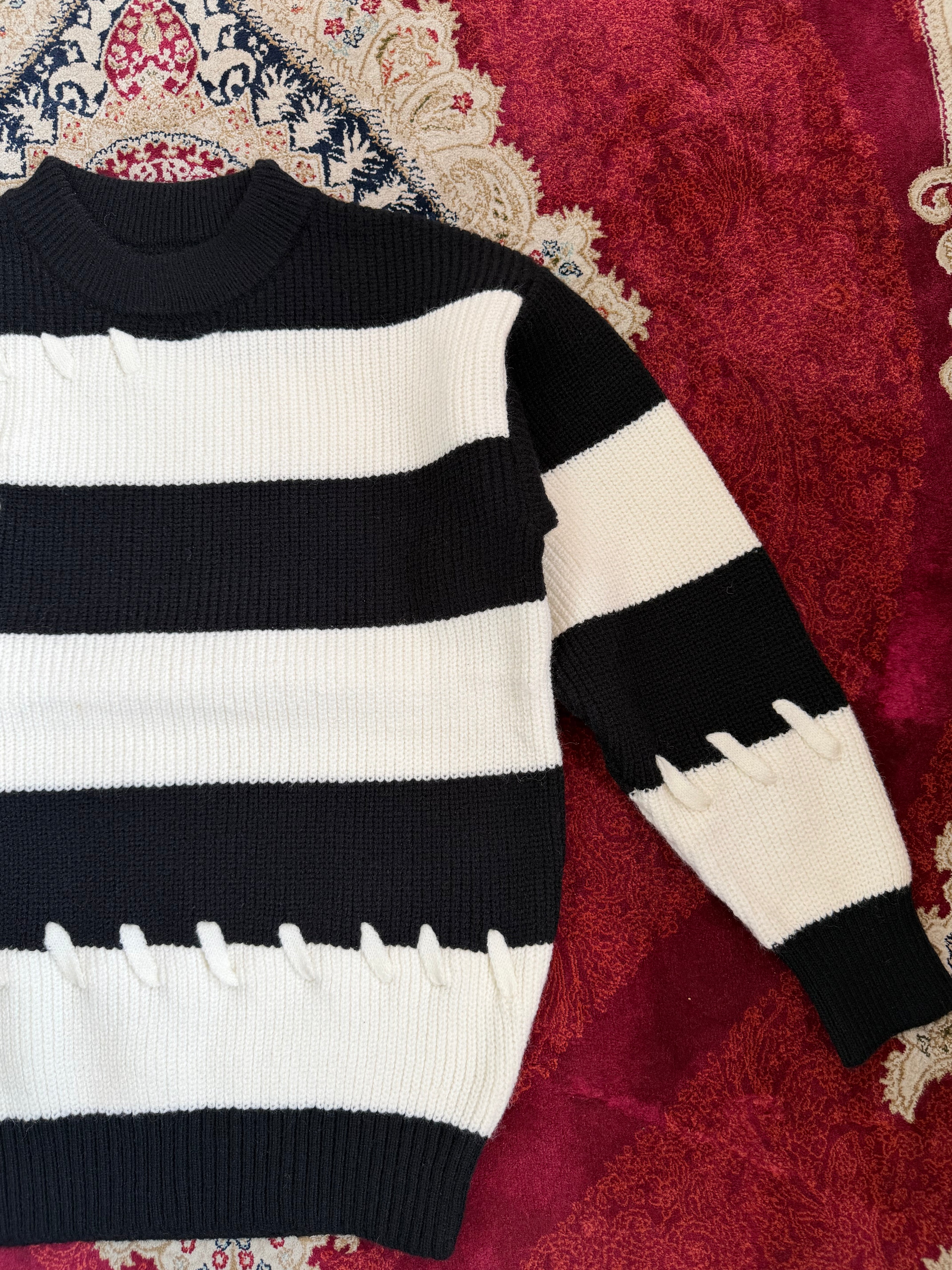Mono Distressed Stripe Knit Sweater – Black & Cream
