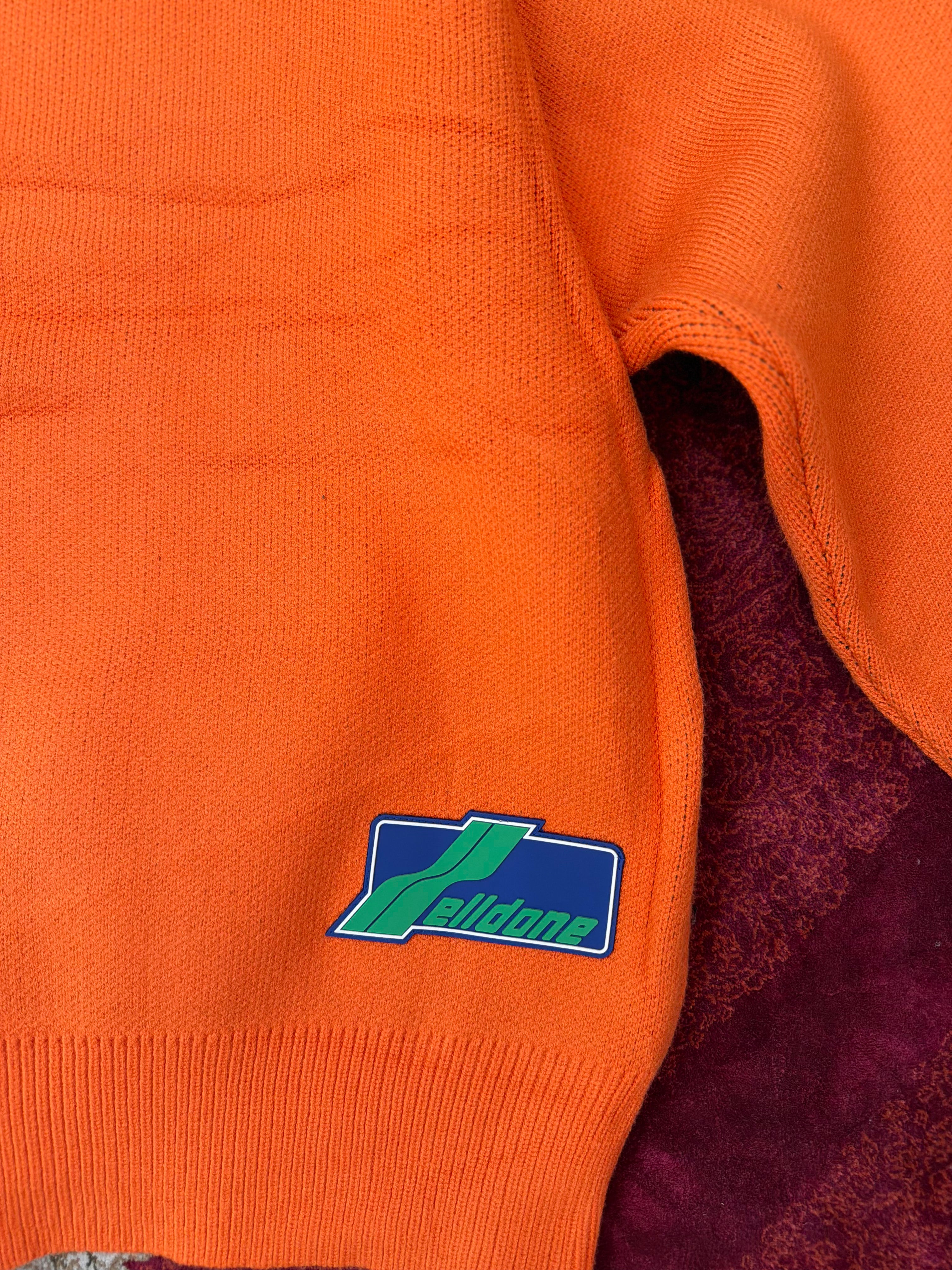 We11done Split Knit Logo Sweater – Orange / White Contrast
