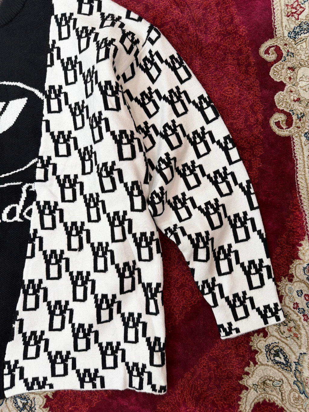 We11done Split Knit Logo Sweater – Black / White Contrast