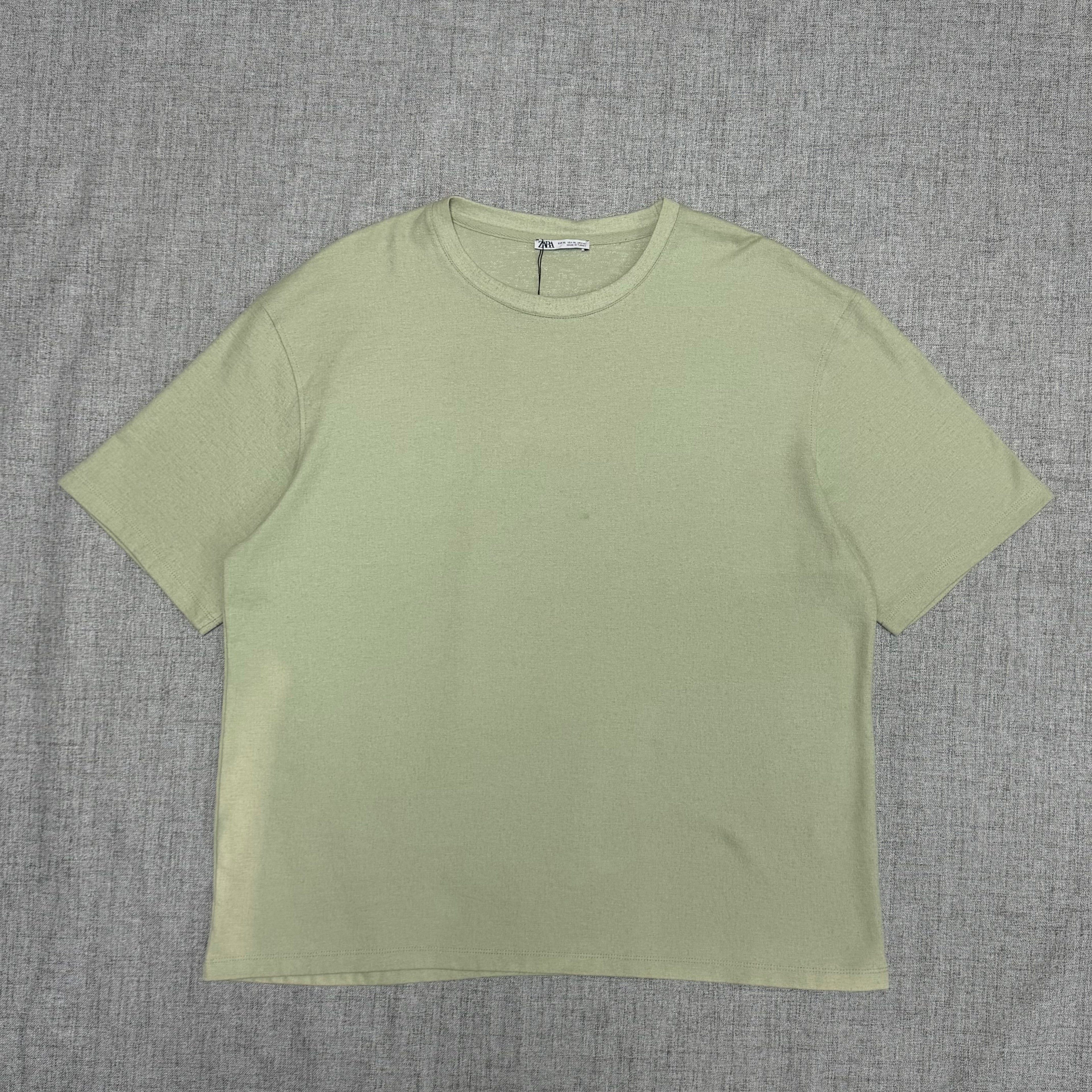 ZARA Minimal Sage Green T-Shirt – Clean Fit Essential Tee